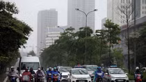 Ba miền đều có mưa giông, khả năng lốc, sét, mưa đá