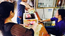 Hoa mắt chóng mặt với thị trường rượu thuốc phiện 