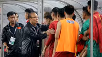 Thầy Park và nỗi lo V.League