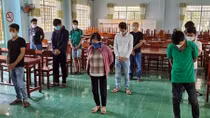 11 đối tượng tụ tập đánh bạc, sử dụng ma túy, vi phạm quy định giãn cách