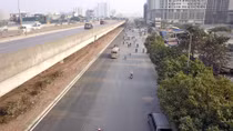 Đường vành đai 3 Hà Nội ngày cuối năm sau khi xén dải phân cách