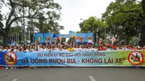 Hơn 5000 người đi bộ kêu gọi “Đã uống rượu bia - không lái xe”