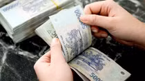 Hà Nội thưởng Tết cao nhất 205 triệu đồng/người