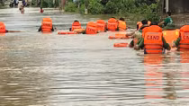 Mưa lớn từ Nghệ An đến Quảng Ngãi, cảnh báo lũ quét