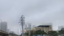 Giảm hanh khô, Hà Nội trở lại với mưa phùn, nồm ẩm