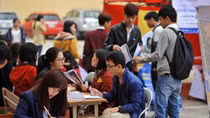 Học không phải chỉ lấy bằng mà để sáng tạo tri thức đóng góp cho xã hội