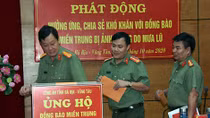 Công an tỉnh Bà Rịa – Vũng Tàu chia sẻ khó khăn với đồng bào miền Trung