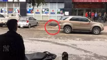 Đến nhà bạn chơi, nam thanh niên rơi tầng 13 tử vong