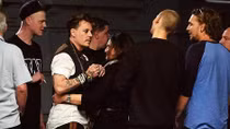 Siêu sao màn bạc Johnny Depp quỵt tiền của vệ sĩ