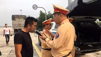 Xử phạt những người vi phạm nồng độ cồn khi lái xe