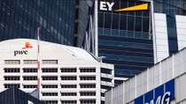 Chuẩn bị đại phẫu đối với Big Four