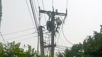 Hai công nhân bị điện giật thương vong