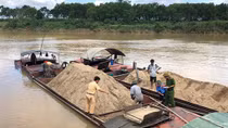 Nghệ An xử lý 89 vụ vi phạm pháp luật về khai thác cát, sỏi