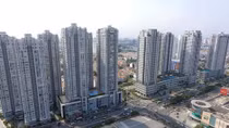“Bội thực” cao ốc, hạ tầng lĩnh đủ