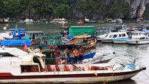 Tàu cá không đăng kiểm tông tàu cao tốc tung nóc