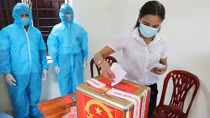 Cận cảnh diễn tập bầu cử trong tâm dịch tại Bắc Ninh