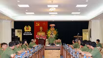 Thứ trưởng Bùi Văn Nam chúc mừng Ngày truyền thống lực lượng An ninh nhân dân