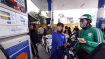 Quỹ bình ổn giá xăng dầu tại Petrolimex âm 240 tỷ đồng