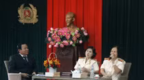 Ngời sáng tấm gương hai nữ Anh hùng