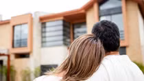 Giấc mơ an cư ngày càng xa với nhiều người