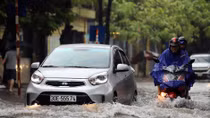 Bắc Bộ mưa giông rải rác, Trung Bộ duy trì nắng nóng