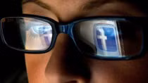 Lời hứa gió bay, Facebook tiếp tục nghe lén người dùng