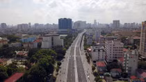 "Bay" dọc tuyến đường vành đai 2 Hà Nội trên cao trước ngày thông xe