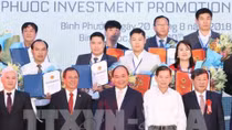Thủ tướng Nguyễn Xuân Phúc: "Yêu cầu dự án, giấy phép không được nằm trên giấy” 