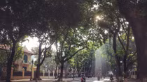 Hà Nội duy trì nắng hanh cả ngày