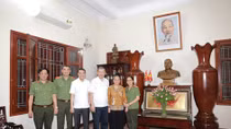 Lãnh đạo Bộ Công an thăm hỏi gia đình các đồng chí nguyên lãnh đạo 