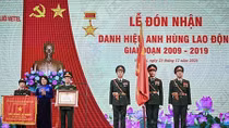 Tổng Công ty mạng lưới Viettel đón nhận danh hiệu Anh hùng Lao động