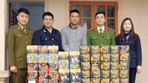 Vận chuyển gần 2 tạ pháo nhận 2,5 triệu tiền công 
