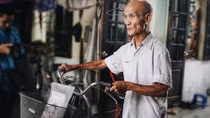 Chuyện kì lạ về sinh viên Luật cao tuổi nhất Việt Nam