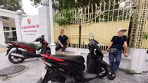 Đi xe máy trộm cắp, "đụng" ngay Cảnh sát 141