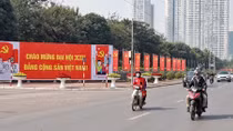 Hà Nội sương mù giăng kín, ngày có mưa nhỏ vài nơi