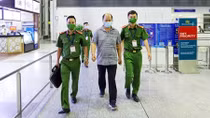 Bàn giao đối tượng truy nã quốc tế cho Cảnh sát Hàn Quốc