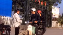 Phe vé nâng giá vé trận Việt Nam – Indonesia