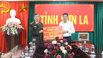 Công an Sơn La trao tặng 400 triệu đồng ủng hộ đồng bào miền Trung