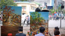 Hàng loạt bốt điện ở Hà Nội được trang điểm áo mới