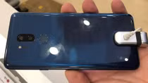 Lộ ảnh LG G7 như anh em "song sinh" với iPhone X