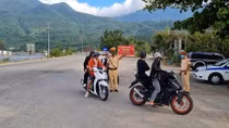 Hàng ngàn học sinh Thừa Thiên Huế nghỉ học vì ca mắc COVID-19 từ Đà Nẵng