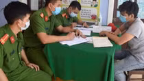 Nguy cơ bùng phát dịch từ việc lái xe khai báo gian dối