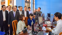 Thủ tướng Nguyễn Xuân Phúc thăm Trung tâm tiếp công dân Công an tỉnh Thừa Thiên - Huế