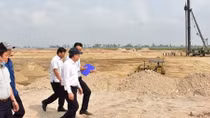 Tháo gỡ vướng mắc, đẩy nhanh tiến độ xây dựng nhà ga T2 sân bay Phú Bài