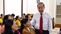 Chủ tịch tỉnh lắng nghe “nỗi lòng” của nữ công nhân môi trường 