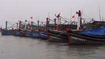 Thừa Thiên Huế cấm biển, chủ động ứng phó với áp thấp nhiệt đới