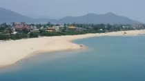 Hai du khách Hà Lan tử vong khi tắm biển ở Huế