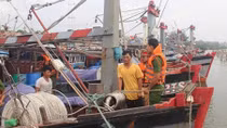 Công an Thừa Thiên - Huế cùng nhân dân chủ động chống bão Sarika