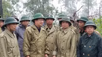 Phó Thủ tướng Trịnh Đình Dũng chỉ đạo công tác CNCH tại thủy điện Rào Trăng 3