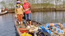 Bắt quả tang nhiều đối tượng dùng xung điện bắt thủy sản trên phá Tam Giang